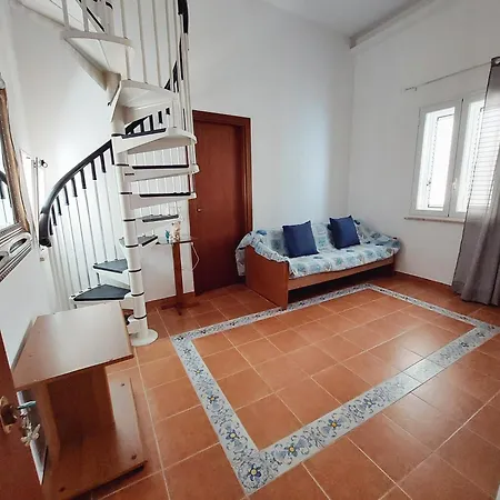 S P I C I U S A Cv Casa vacanze